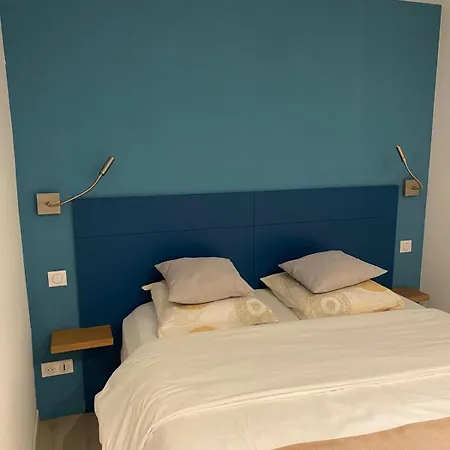 Roi Soleil Apartment *